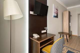 Отель NCityHotel Нур-Султан Двухместный номер с 1 кроватью и балконом-3